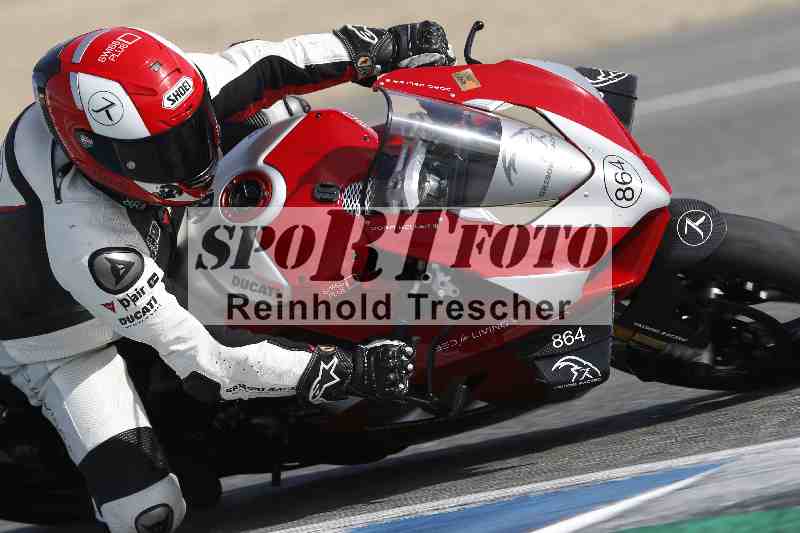 /Archiv-2024/01 26.-28.01.2024 Moto Center Thun Jerez/Gruppe schwarz-black/864